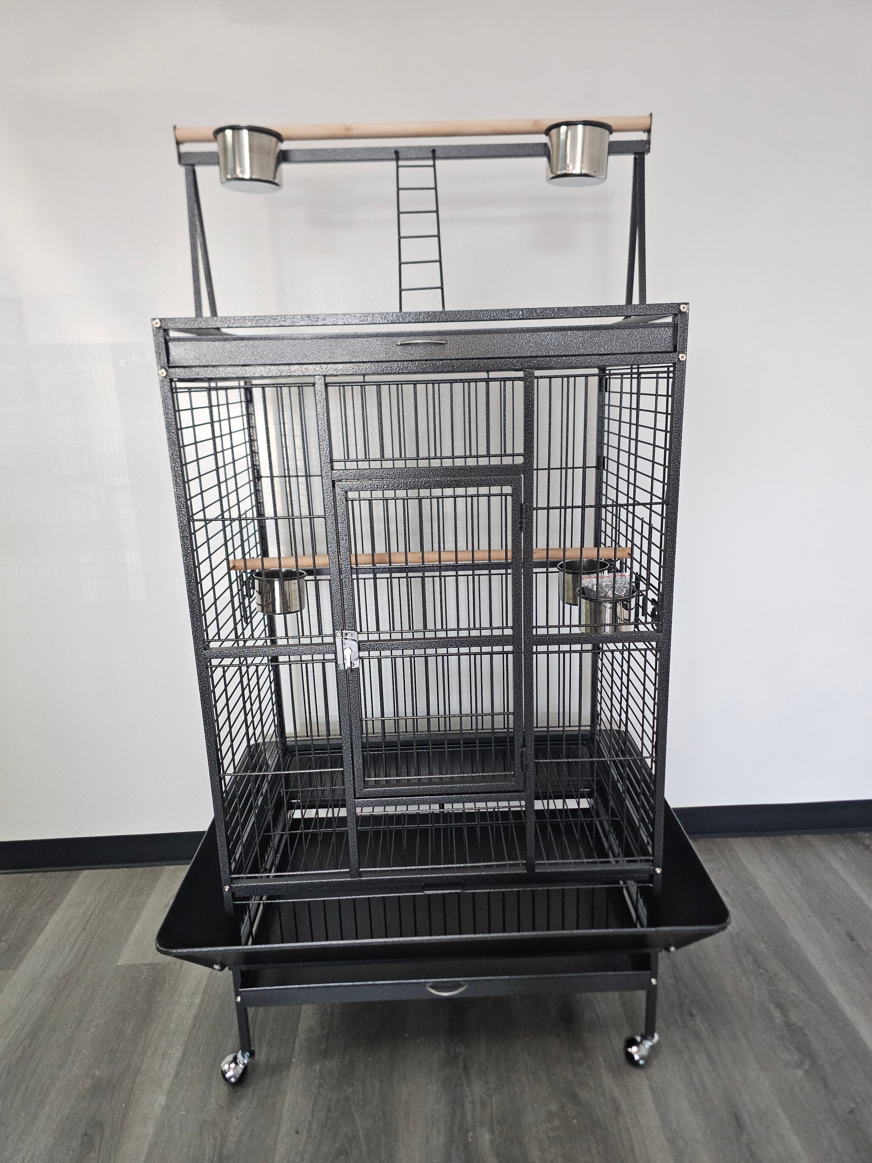 Extra Large Parrot Cage w/play top