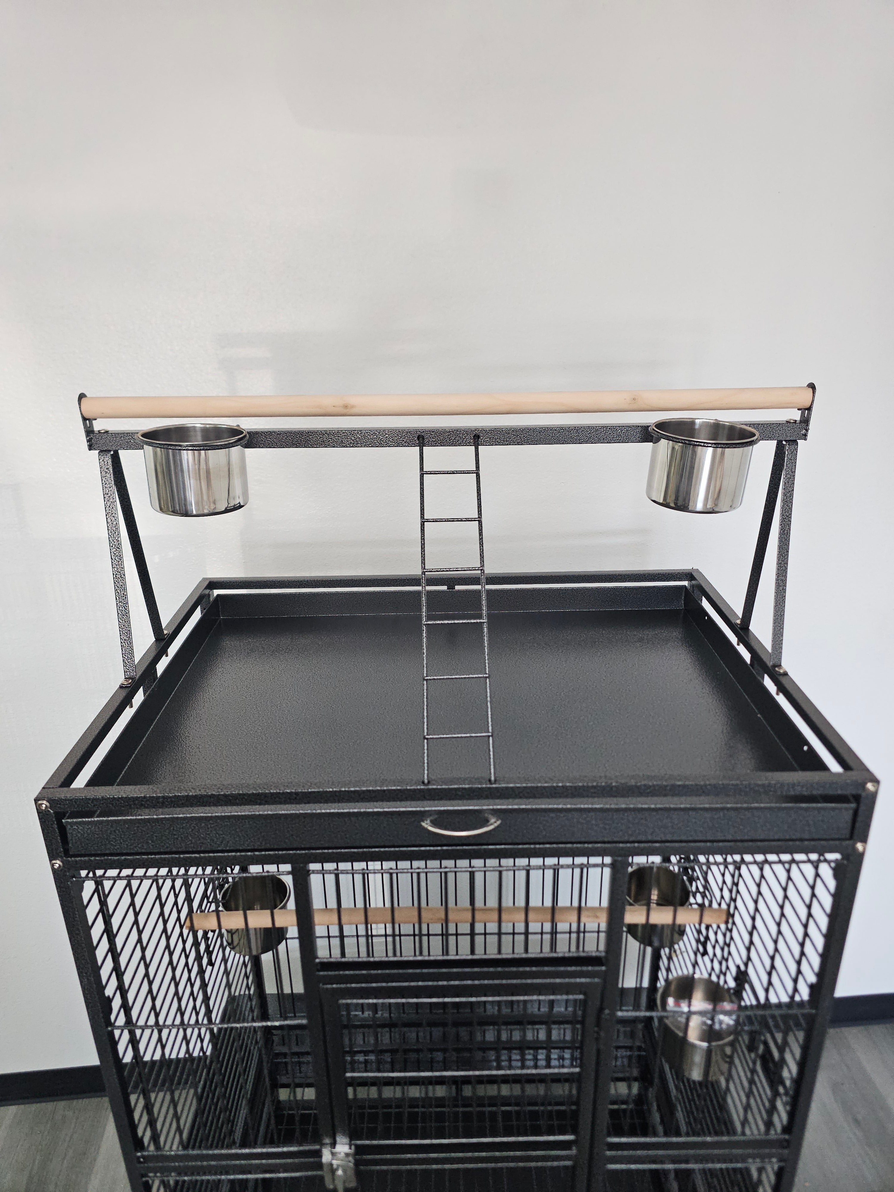 Extra Large Parrot Cage w/play top
